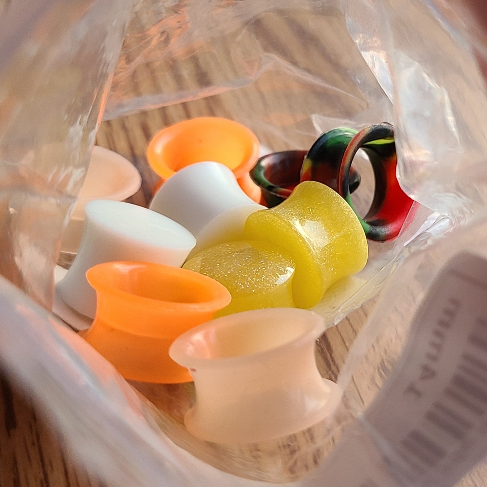 New ear stretchers 9/16 14mm 10pk